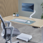 ⁦משטח דוחה נוזלים Breyta™ Desk Mat⁩ – תמונה ⁦4⁩